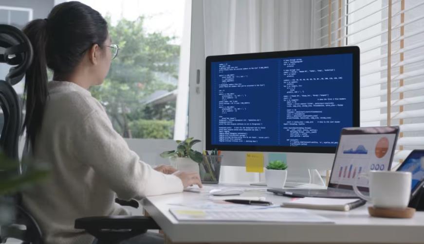 福建企业数字化解决方案:机器学习赋能商业模式升级的核心路径